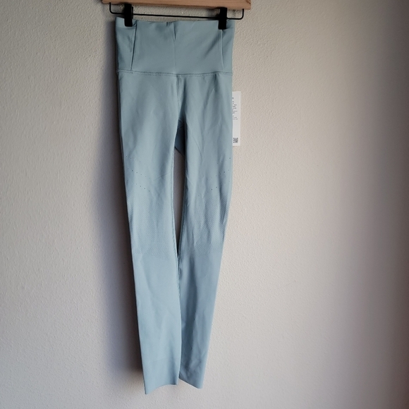 Lululemon Zoned In Tight 27” *Envelope Pocket size 4 NWT - Picture 6 of 12